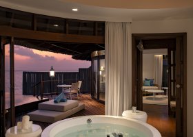 maledivy-hotel-constance-halaveli-resort-268.jpg