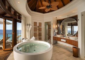 maledivy-hotel-constance-halaveli-resort-269.jpg