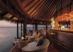 maledivy-hotel-constance-halaveli-resort-323.jpg