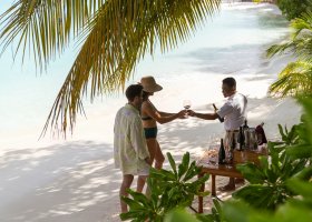 maledivy-hotel-constance-moofushi-resort-180.jpg