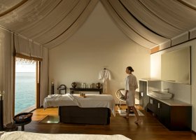 maledivy-hotel-constance-moofushi-resort-203.jpg