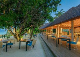 maledivy-hotel-dhigali-maldives-128.jpg