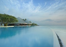 maledivy-hotel-dusit-thani-maldives-300.jpg