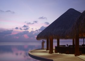 maledivy-hotel-dusit-thani-maldives-540.jpg