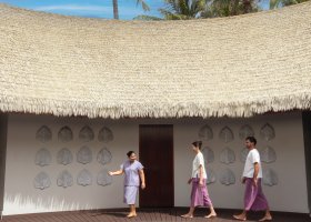 maledivy-hotel-dusit-thani-maldives-588.jpg