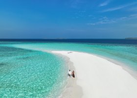maledivy-hotel-emerald-faarufushi-325.jpg
