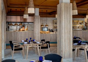 maledivy-hotel-emerald-faarufushi-345.jpg
