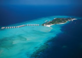 maledivy-hotel-four-seasons-landaa-giraavaru-001.jpg