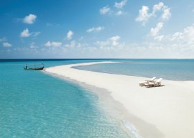 maledivy-hotel-four-seasons-landaa-giraavaru-015.jpg