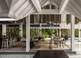 maledivy-hotel-four-seasons-landaa-giraavaru-031.jpg