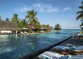 maledivy-hotel-four-seasons-landaa-giraavaru-047.jpg