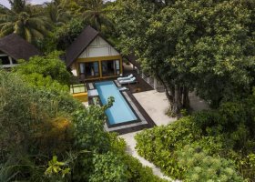 maledivy-hotel-four-seasons-landaa-giraavaru-096.jpg
