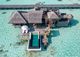 maledivy-hotel-gili-lankanfushi-246.jpg
