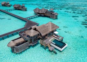 maledivy-hotel-gili-lankanfushi-247.jpg