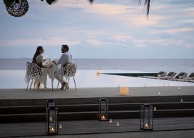 maledivy-hotel-huvafen-fushi-295.jpg