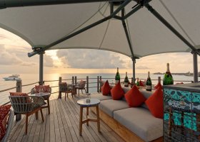 maledivy-hotel-intercontinental-maldives-009.jpg