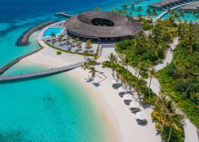 maledivy-hotel-kagi-maldives-resort-spa-002.jpg