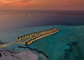 maledivy-hotel-kuda-villingili-resort-003.jpg