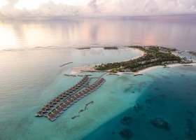 maledivy-hotel-kuda-villingili-resort-021.jpg