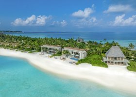 maledivy-hotel-kuda-villingili-resort-023.jpg