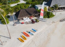 maledivy-hotel-kuda-villingili-resort-180.jpg