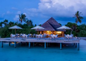 maledivy-hotel-kudafushi-428.jpg