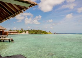 maledivy-hotel-kudafushi-484.jpg