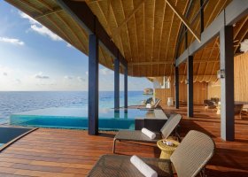 maledivy-hotel-lti-maafushivaru-maldives-015.jpg