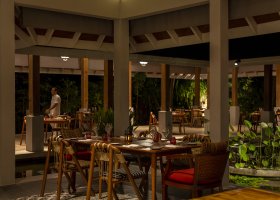 maledivy-hotel-niva-dhigali-242.jpg