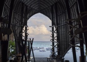 maledivy-hotel-niva-dhigali-276.jpg