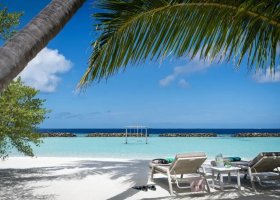 maledivy-hotel-niva-kurumba-maldives-330.jpg