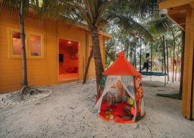 maledivy-hotel-oaga-art-resort-025.jpg