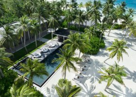 maledivy-hotel-ritz-carlton-maldives-003.jpg