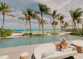 maledivy-hotel-ritz-carlton-maldives-009.jpg
