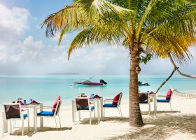 maledivy-hotel-sun-siyam-vilu-reef-270.jpg