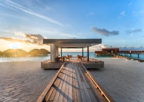 maledivy-hotel-veligandu-island-resort-153.jpg