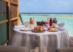 maledivy-hotel-veligandu-island-resort-156.jpg
