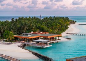 maledivy-hotel-veligandu-island-resort-170.jpg