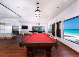 maledivy-hotel-veligandu-island-resort-185.jpg