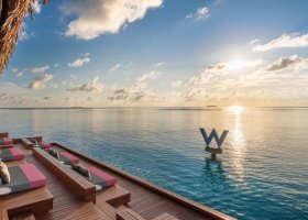 maledivy-hotel-w-maldives-372.jpg