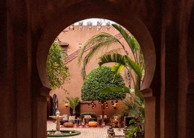 maroko-hotel-kasbah-tamadot-011.jpg