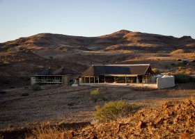 namibie-hotel-damaraland-camp-026.jpg