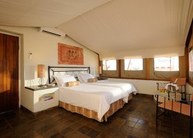 namibie-hotel-sossusvlei-lodge-017.jpg
