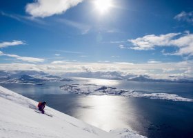 norsko-hotel-lyngen-experience-005.jpg