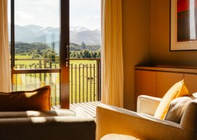 novy-zeland-hotel-hapuku-lodge-tree-houses-015.jpg