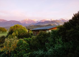novy-zeland-hotel-hapuku-lodge-tree-houses-019.jpg