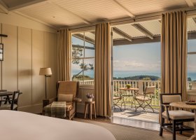rosewoodhotelgroup.com