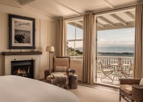 rosewoodhotelgroup.com