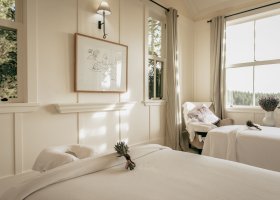 rosewoodhotelgroup.com