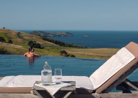 rosewoodhotelgroup.com